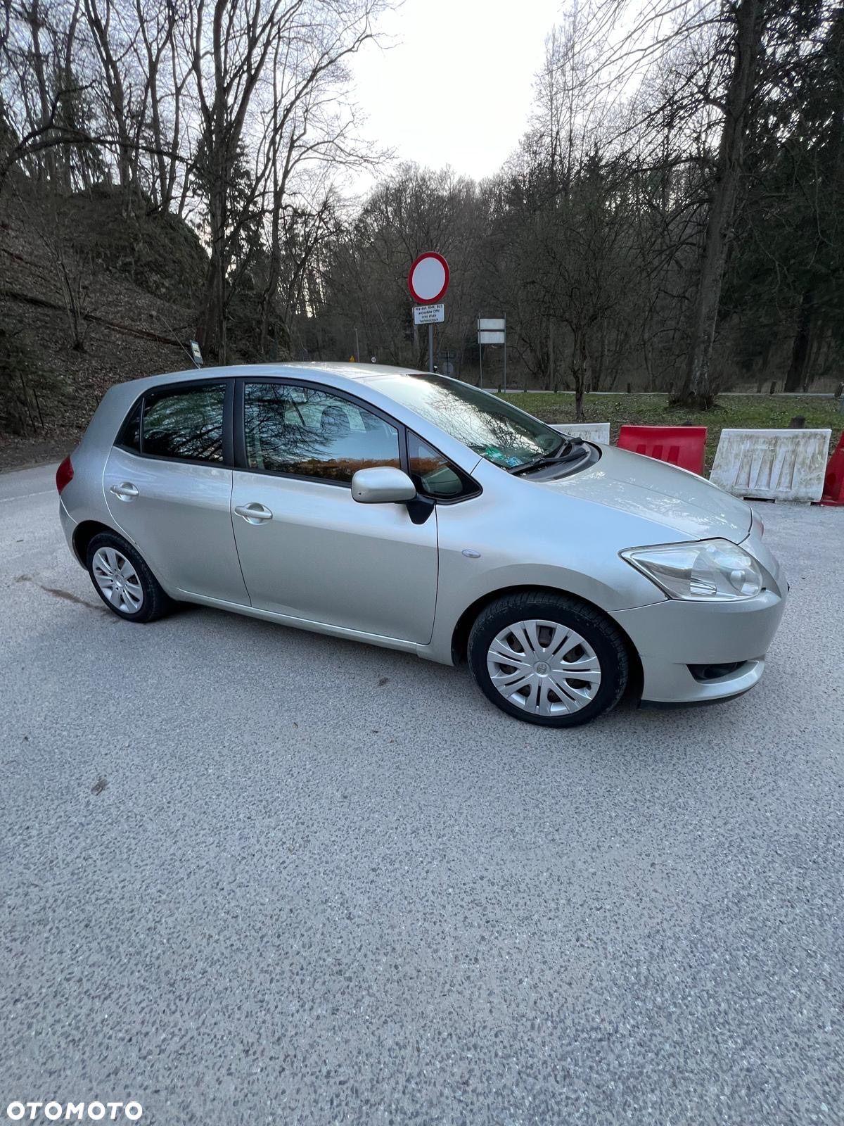 Toyota Auris - 1