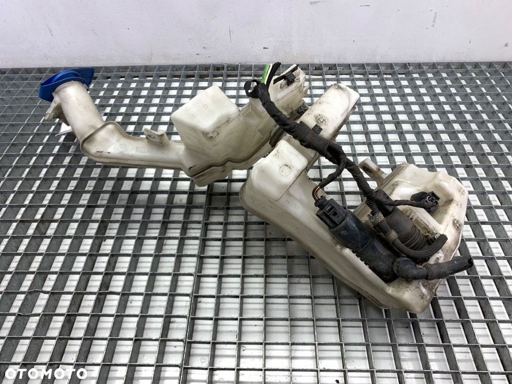 ZBIORNIK SPRYSKIWACZY  VW PASSAT B7 (362) 2010 - 2015 2.0 TDI 103 kW [140 KM] olej napędowy 2010 - - 2