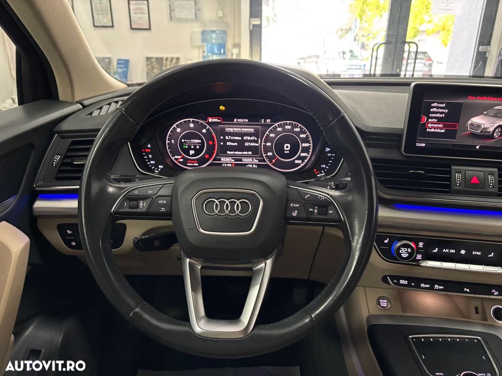Audi Q5 2.0 40 TDI quattro S tronic Design - 23