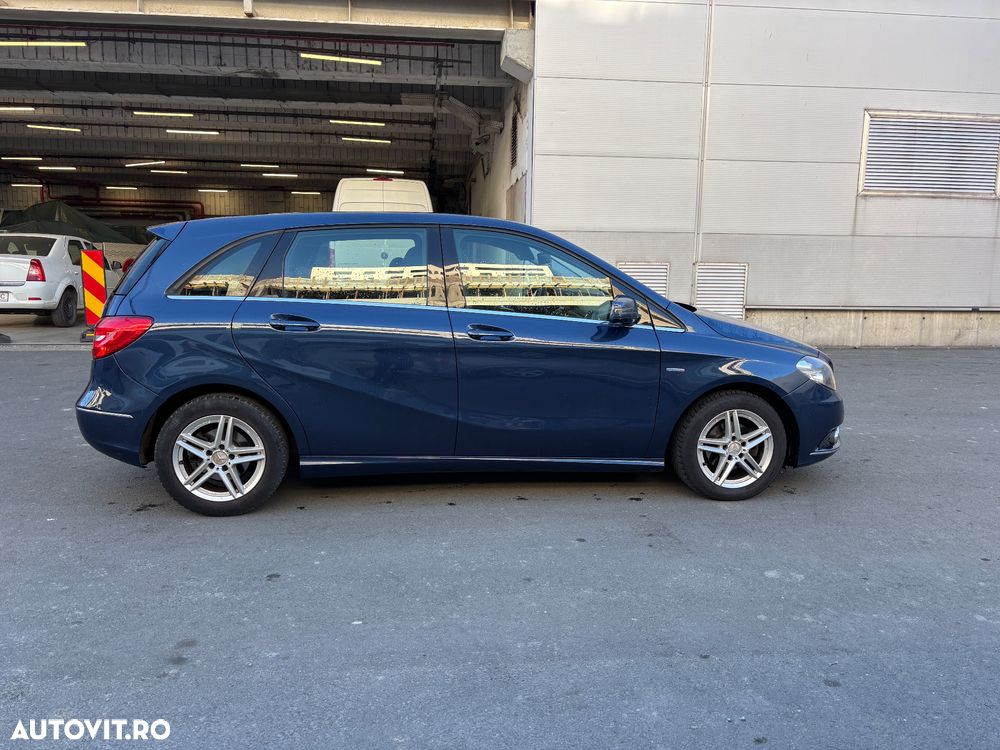 Mercedes-Benz B 180 CDI BlueEFFICIENCY - 8