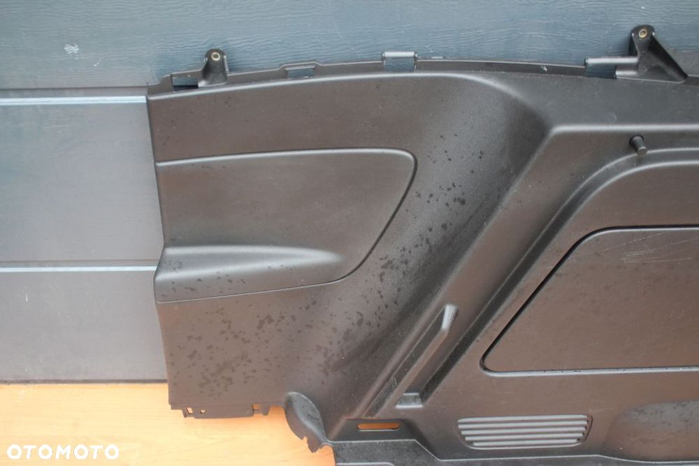 TAPICERKA BOCZEK BAGAŻNIKA PRAWY TYŁ OPEL MERIVA B - 2