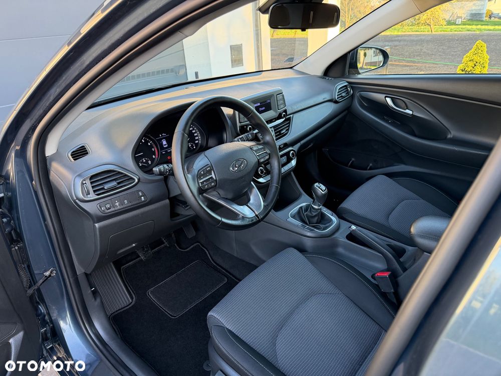 Hyundai i30 1.5 DPI Modern - 9