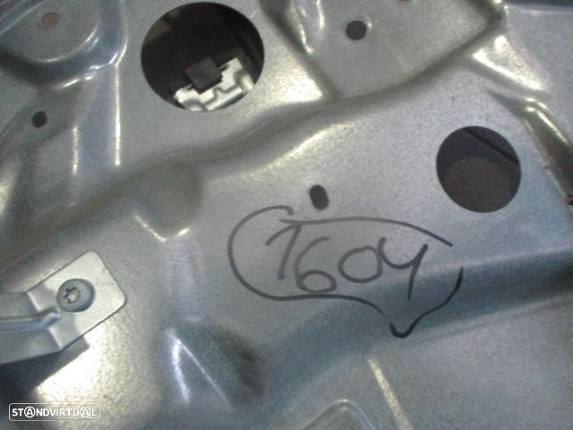 Elevador Sem Motor 6Q4837402AM VW POLO 2009 5P FD - 2