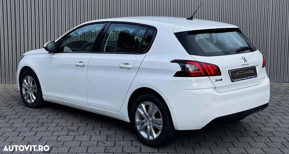 Peugeot 308 PureTech 130 GPF EAT8 Stop & Start Active Business-Paket - 4