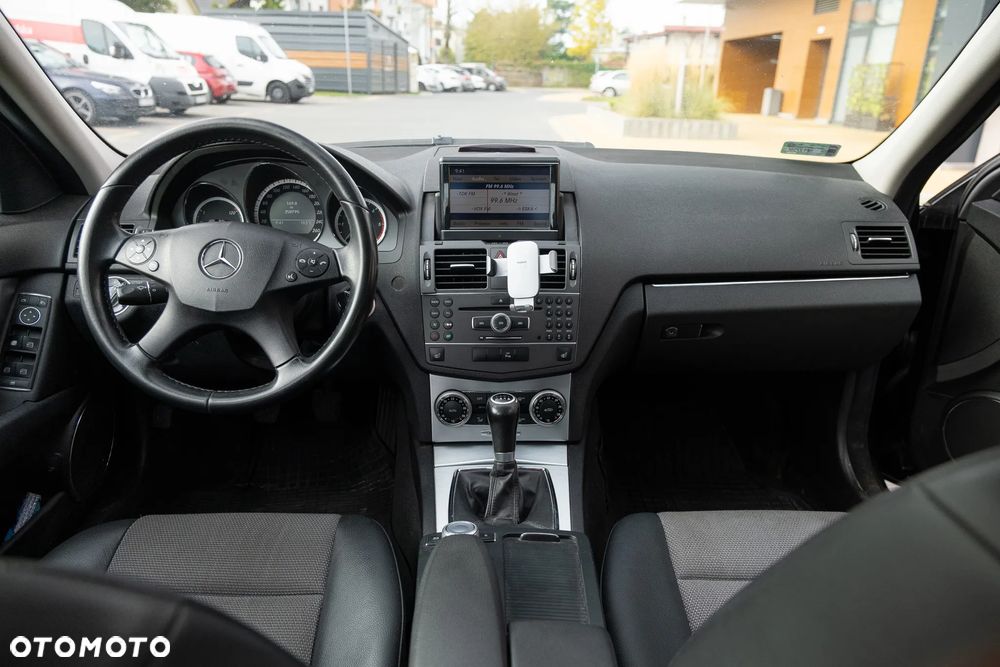 Mercedes-Benz Klasa C 220 CDI BlueEff Elegance - 12