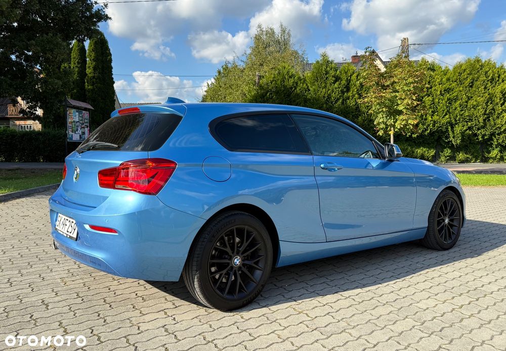 BMW Seria 1 120d xDrive Advantage - 11