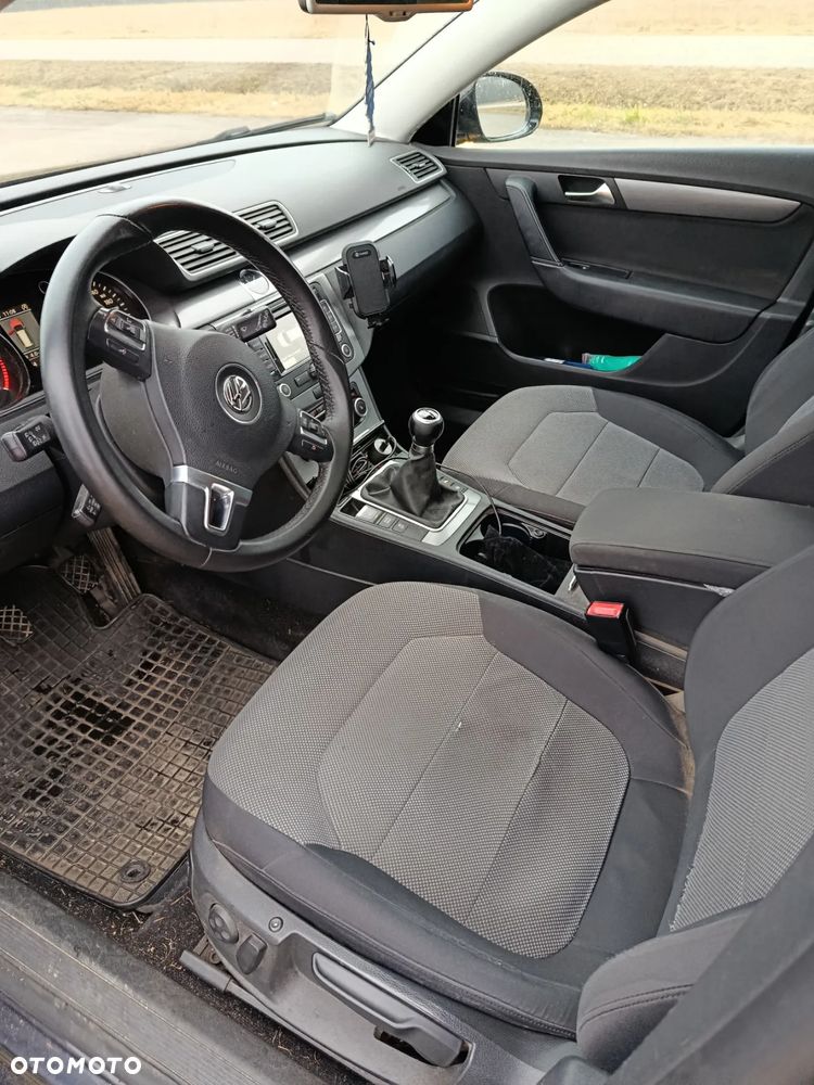 Volkswagen Passat Variant ver-2-0-tdi-dpf-bluemotion-technology-highline - 14