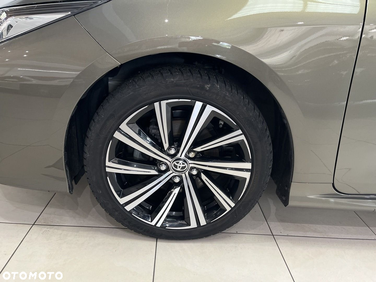 Toyota Corolla - 8