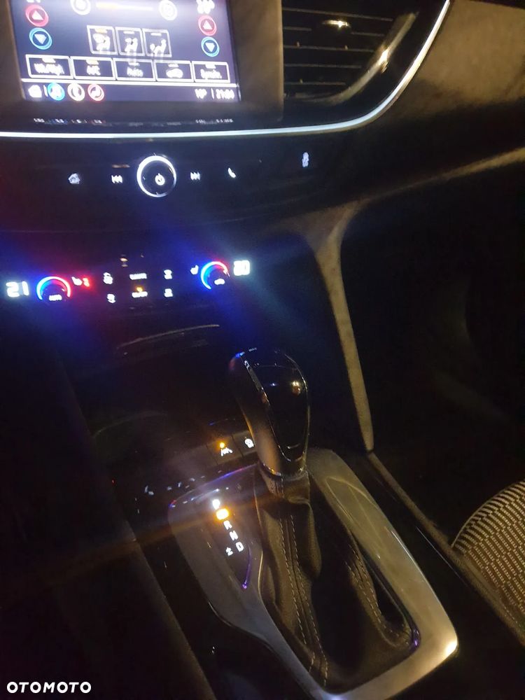 Opel Insignia - 11