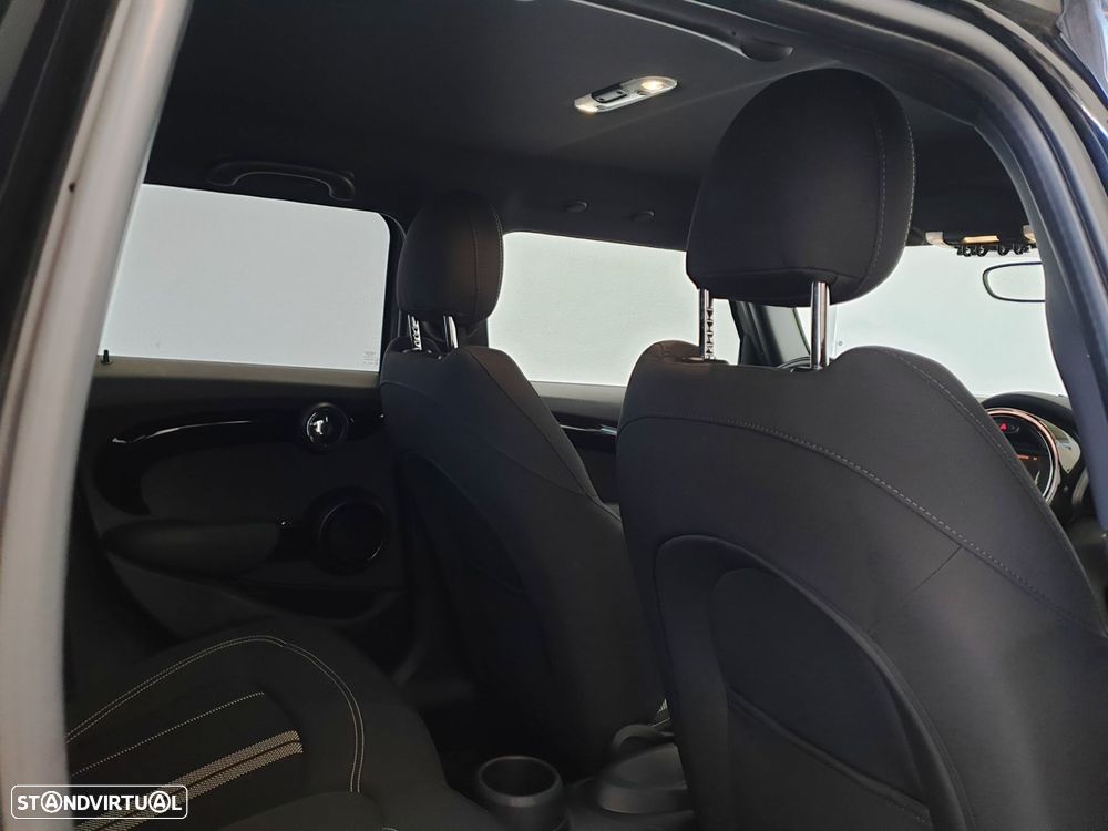 MINI 5 Portas Cooper D - 29