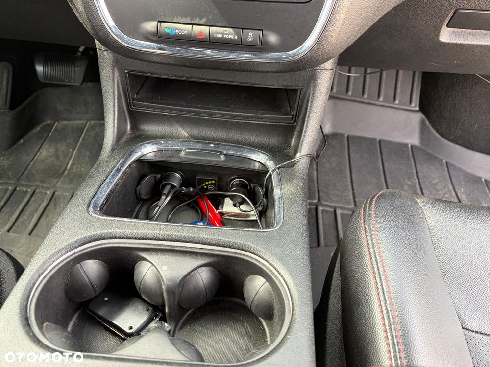 Dodge Grand Caravan - 13
