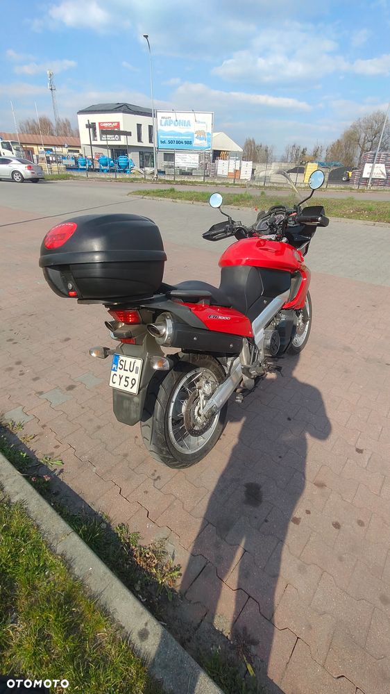 Aprilia Caponord - 4