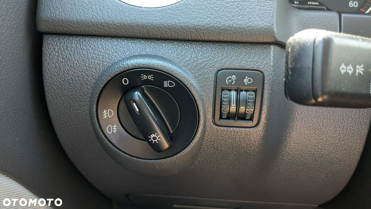 Volkswagen Golf Plus - 34