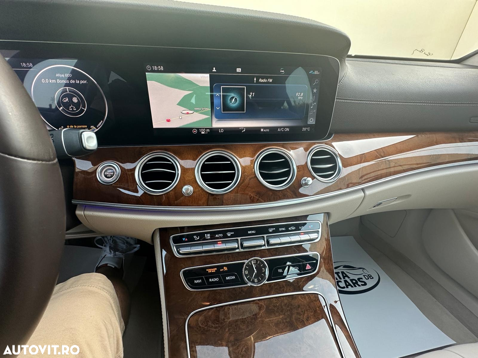 Mercedes-Benz E 220 d 4Matic T 9G-TRONIC Exclusive - 30