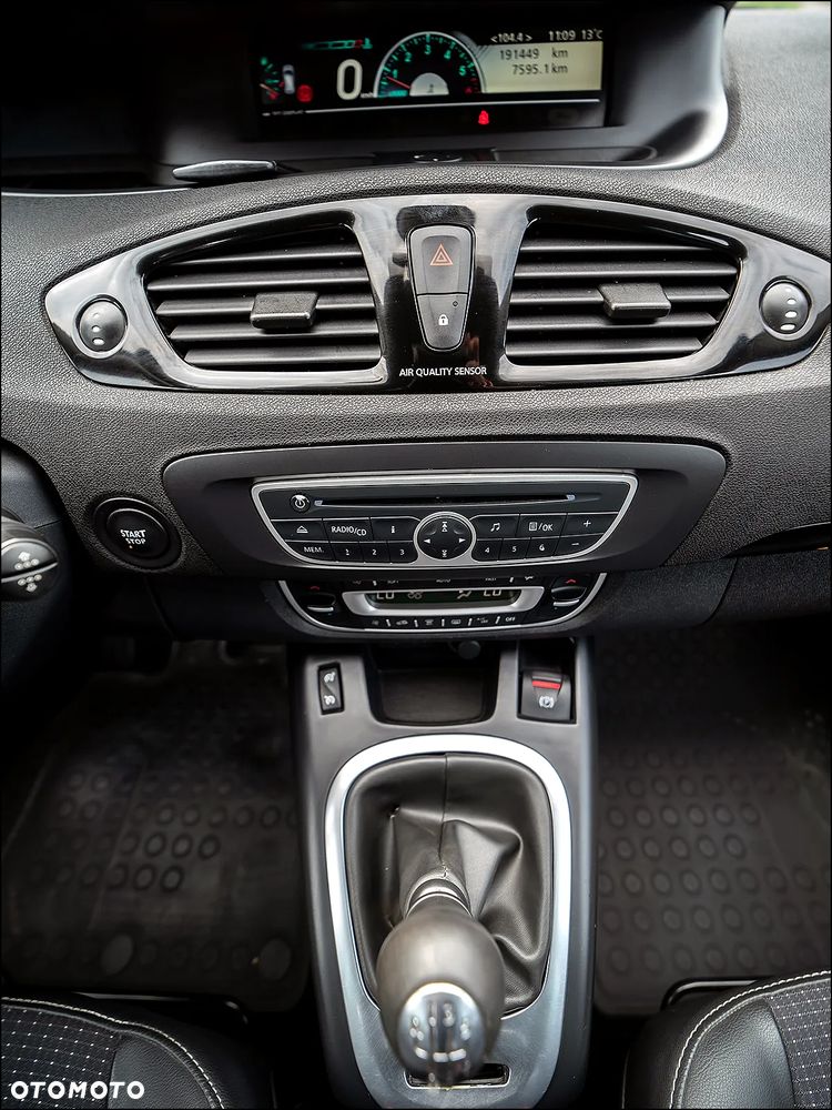 Renault Scenic - 25