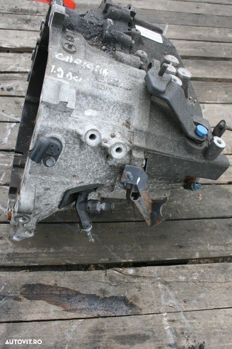 Cutie Viteze Mitsubishi Carisma 1.9 Dci Manuala 5+1 Viteze garantie - 2