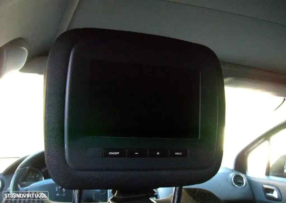 Peugeot 5008 1.6 HDi Executive JLL17 - 25