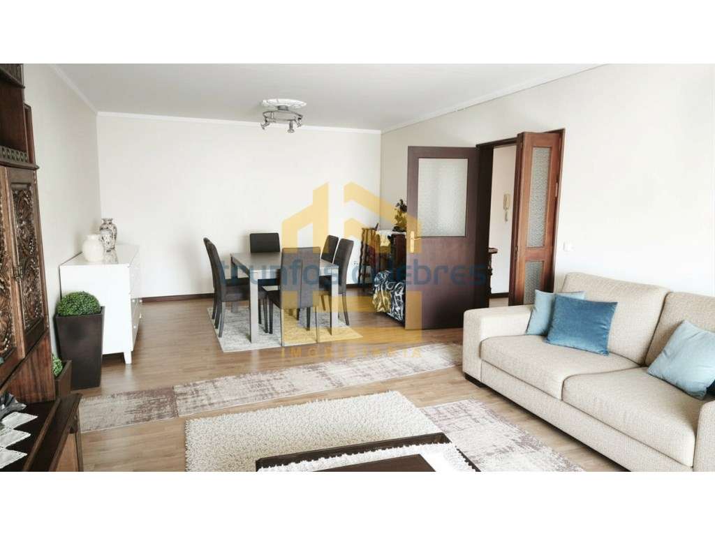 T3 nas caxinas renovado 140m² a 200mt da praia-vila do conde - Grande imagem: 4/35