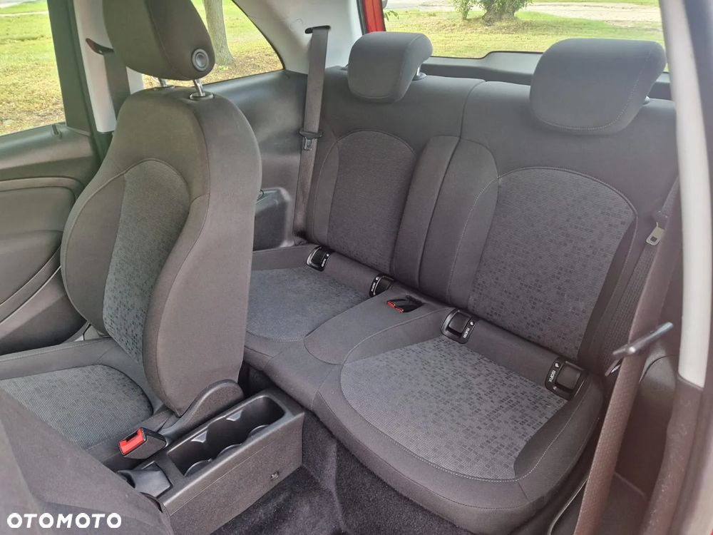 Opel Adam 1.2 120 Jahre - 9