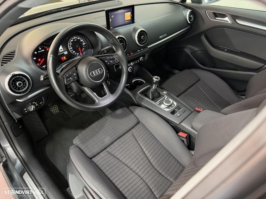 Audi A3 Sportback 30 TDI S-line - 9