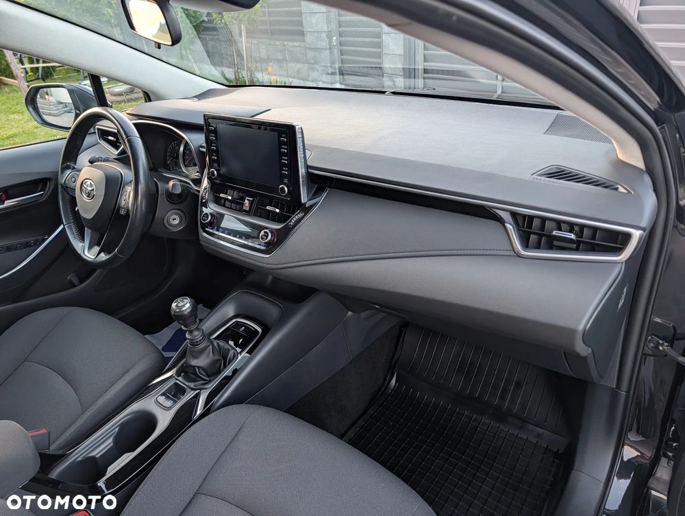 Toyota Corolla 1.5 Comfort - 18