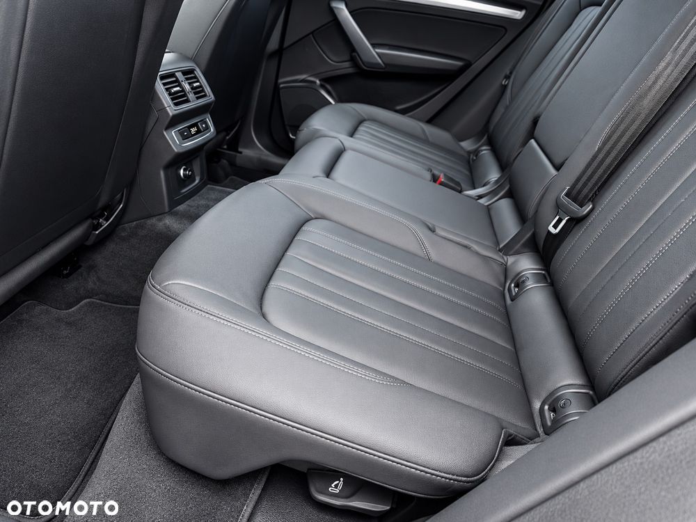 Audi Q5 50 TFSIe quattro S tronic S line - 23