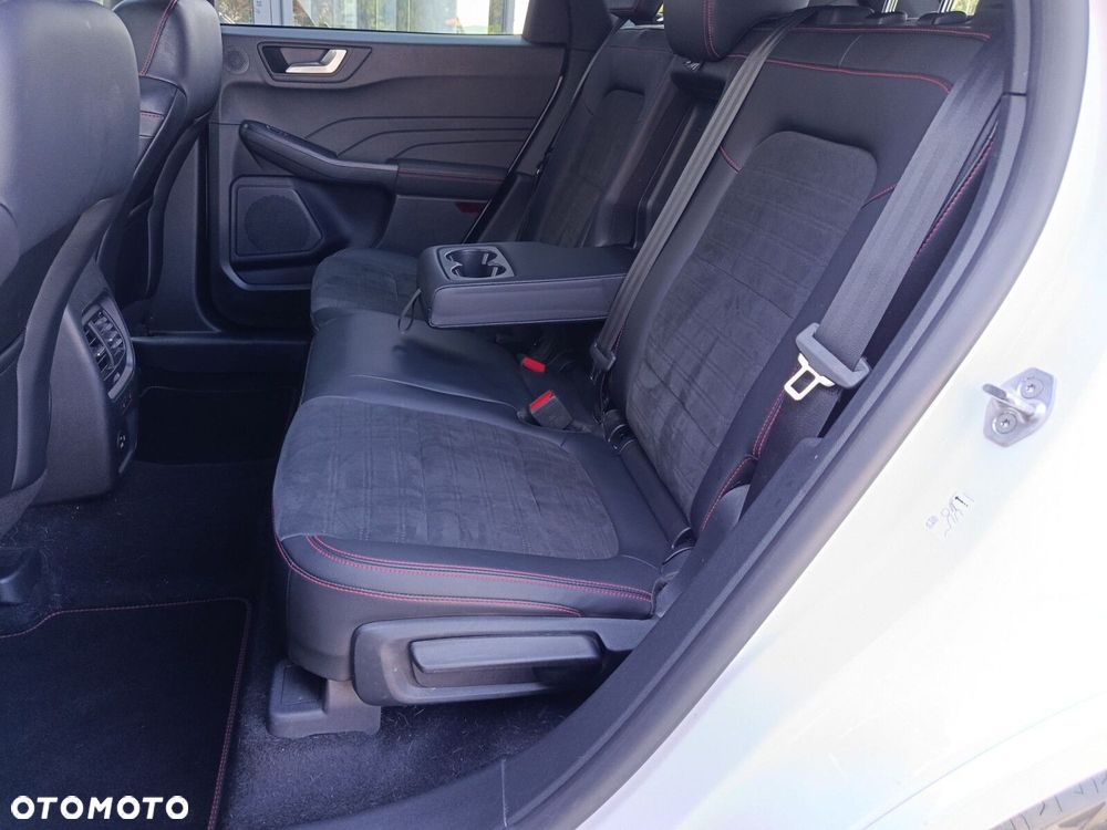 Ford Kuga 1.5 EcoBoost FWD ST-Line X - 13