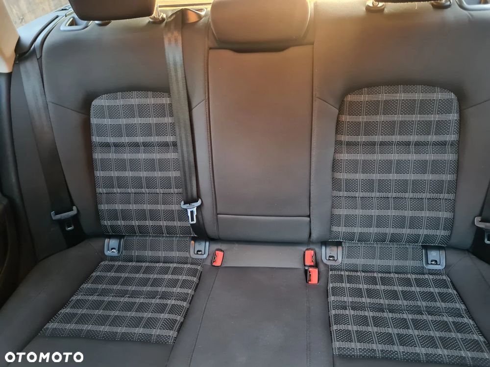 Audi A4 Avant 2.0 TDI DPF Ambition - 31