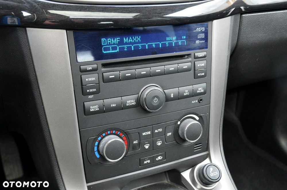 Chevrolet Captiva - 34