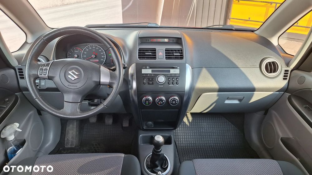 Suzuki SX4 1.6 GS / Premium 4WD - 9