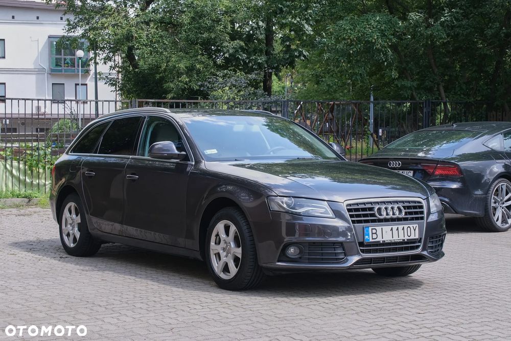 Audi A4 Avant - 4