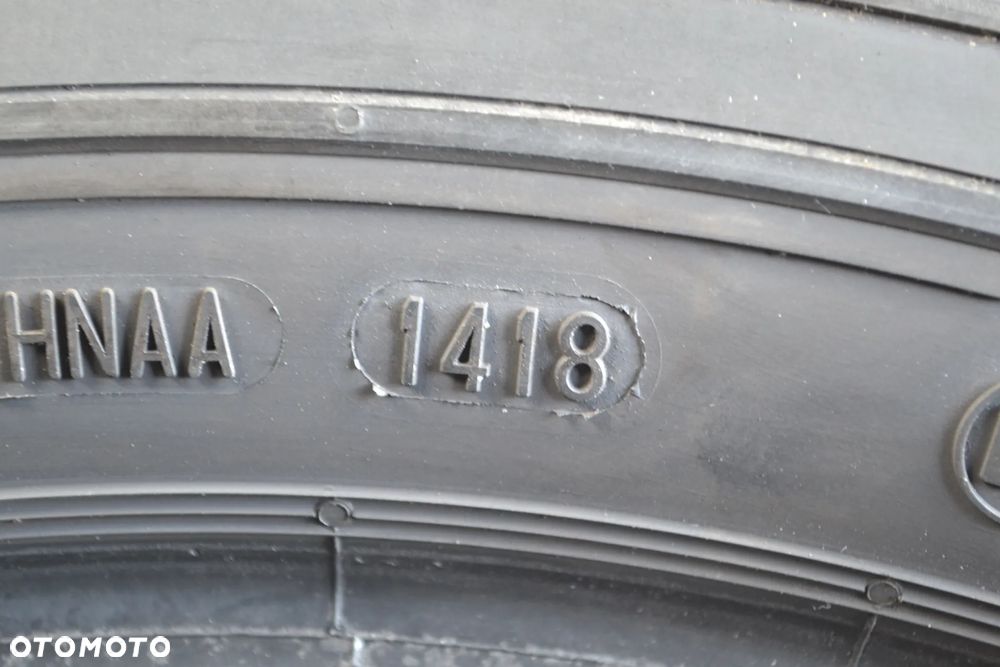 225/55R17C 109/107H CONTINENTAL CONTIVANCONTACT 200 x2szt 3704o - 4