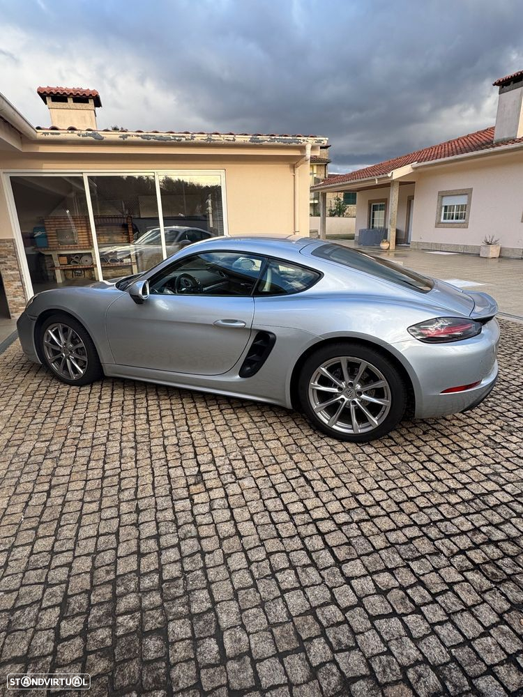 Porsche 718 Cayman 2.0 - 11