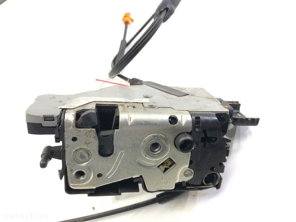 ZAMEK DRZWI LEWY TYŁ  CITROEN C4 GRAND PICASSO I (UA_) 2006 - 2013 1.6 HDi 80 kW [109 KM] olej - 1