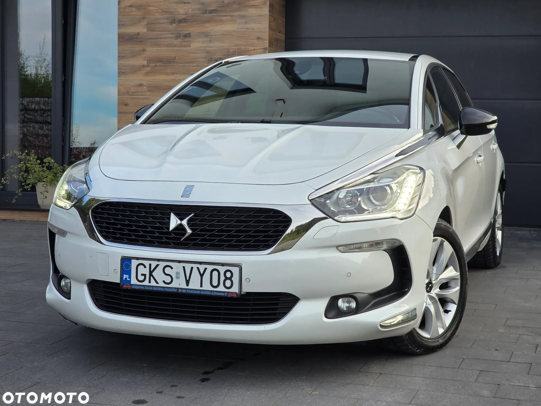 Citroën DS5 2.0 HDi Pure Pearl - 3