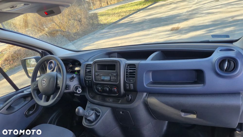 Opel Vivaro - 26