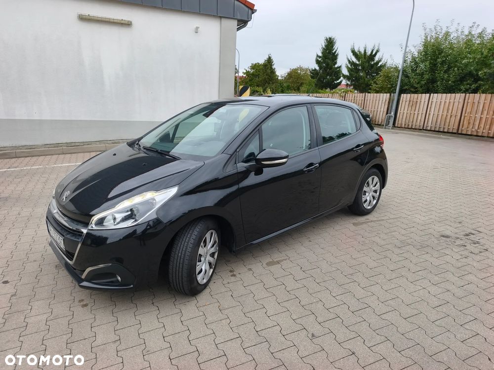 Peugeot 208 - 3