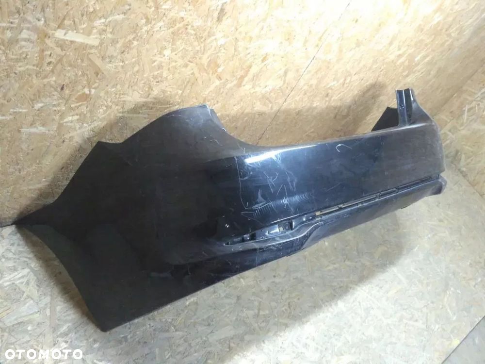 AVENSIS T27 II LIFT 2015- sedan zderzak tylny tył - 2