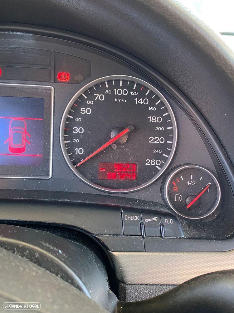 Audi A4 Avant 1.9 TDI m6 - 8