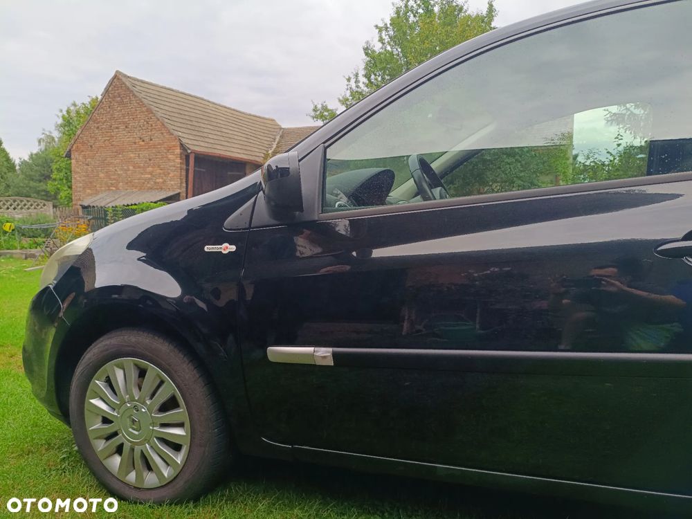 Renault Clio 1.2 16V 75 TomTom Edition - 13