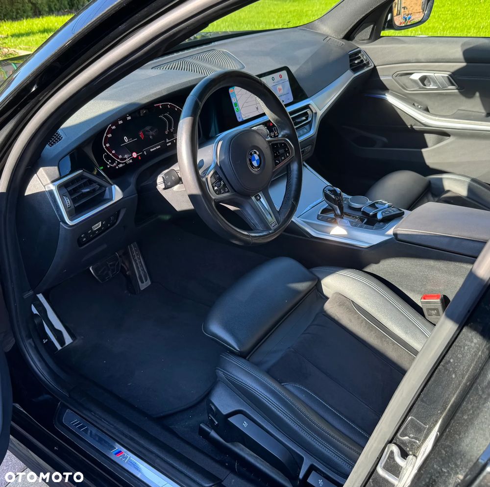 BMW Seria 3 320i xDrive M Sport Shadow sport - 8