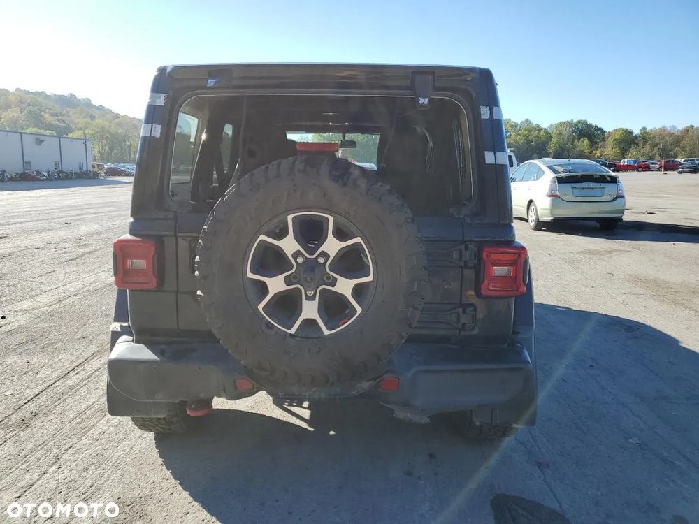 Jeep Wrangler - 3