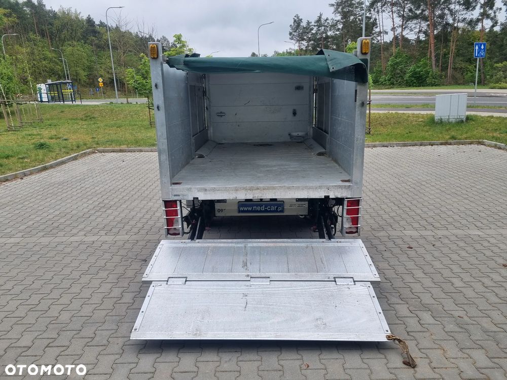 Mercedes-Benz Sprinter - 17