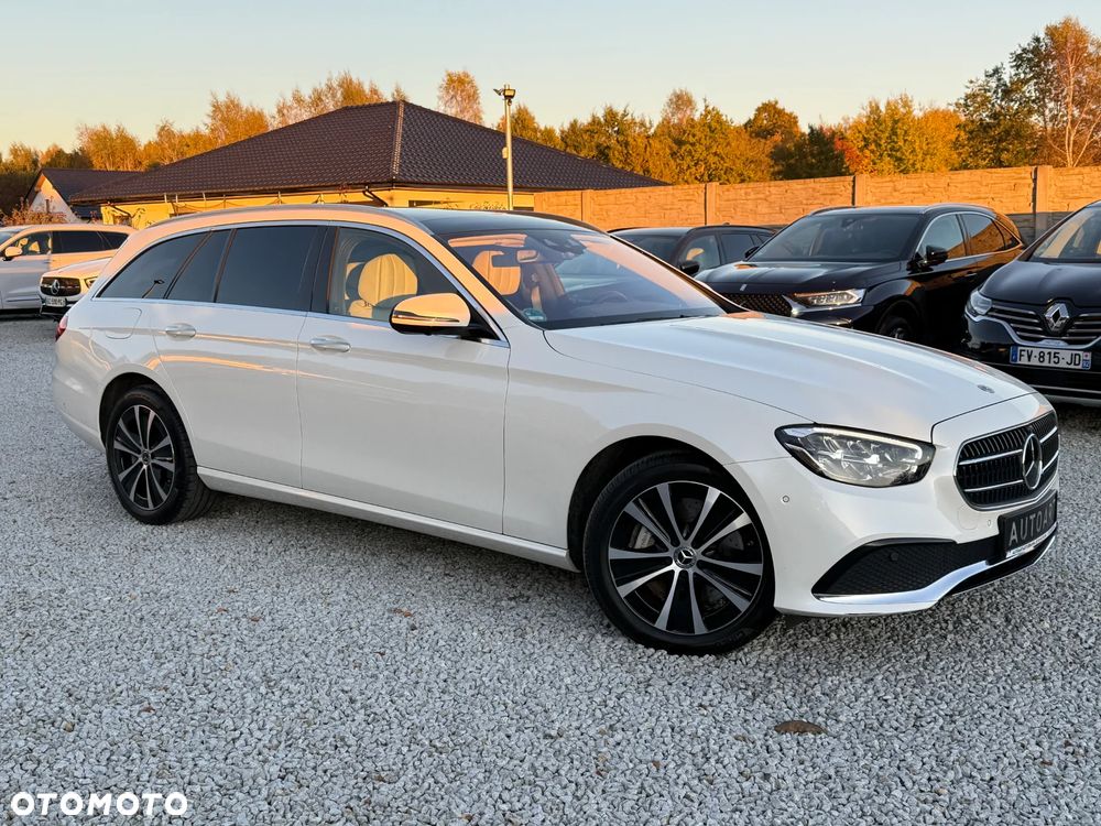 Mercedes-Benz Klasa E 300 d T 9G-TRONIC Avantgarde - 19