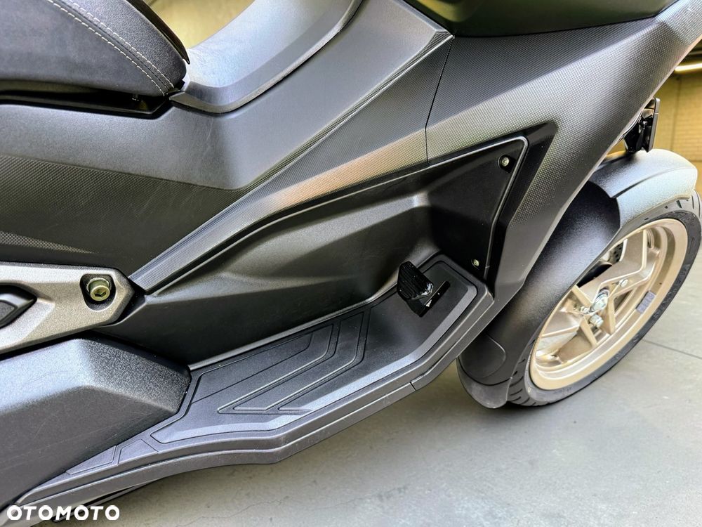 Kymco CV3 - 18