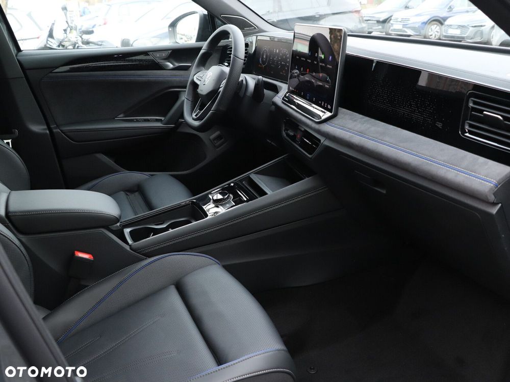 Volkswagen Tiguan - 17