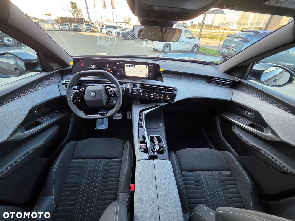 Peugeot 3008 1.2 PureTech mHEV GT E-DCS6 - 17