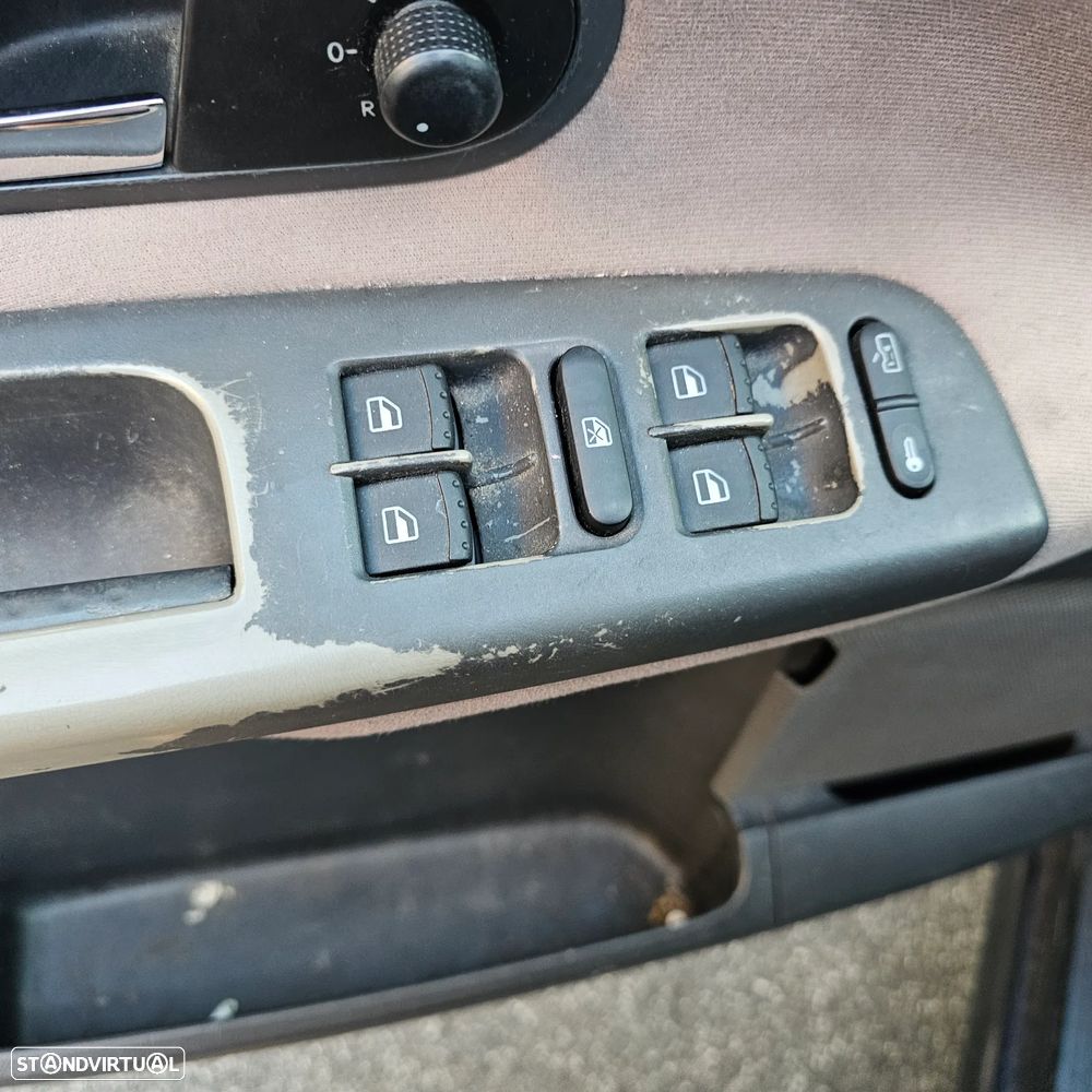 VW Sharan 1.9 TDi Confortline - 29