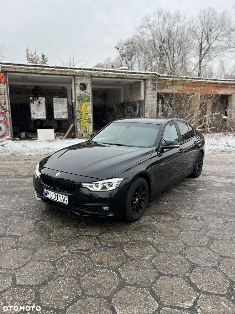 BMW Seria 3 318i Sport Line - 1