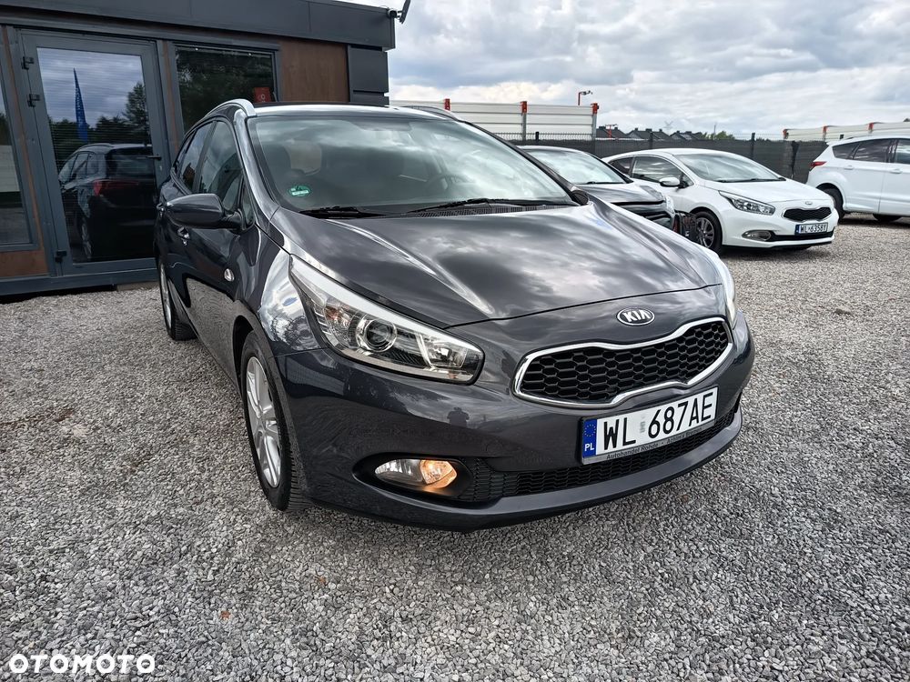 Kia Ceed 1.4 CVVT Dream-Team Edition - 14